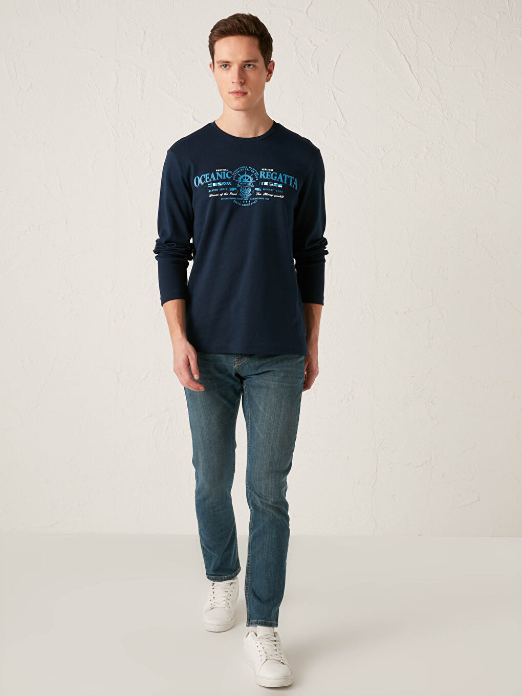 Crew Neck Long Sleeve Printed Men's T-Shirt-2