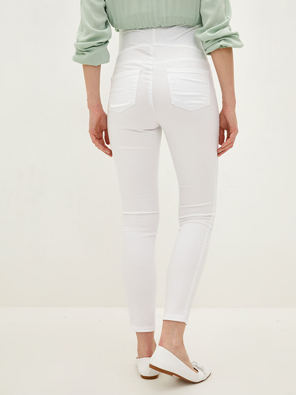 Pantaloni Maternitate Skinny cu Detalii de Buzunar și Panou pentru Burtă-4