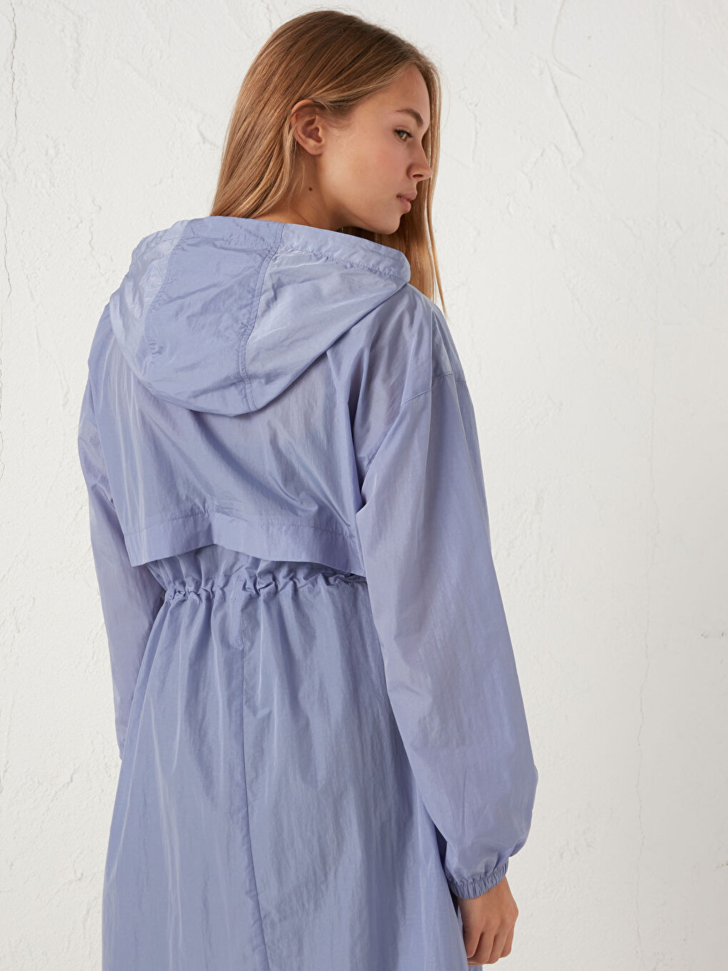 Lightweight Raincoat with Hood-8