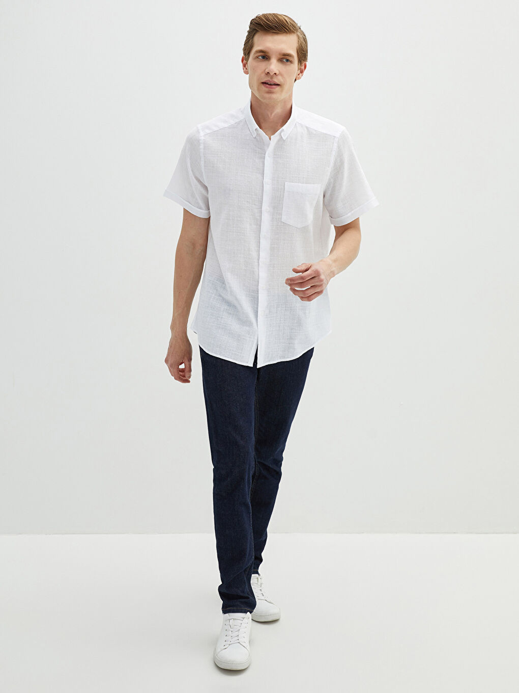 Chemise pour Hommes Slim Fit Manches Courtes en Popeline-4