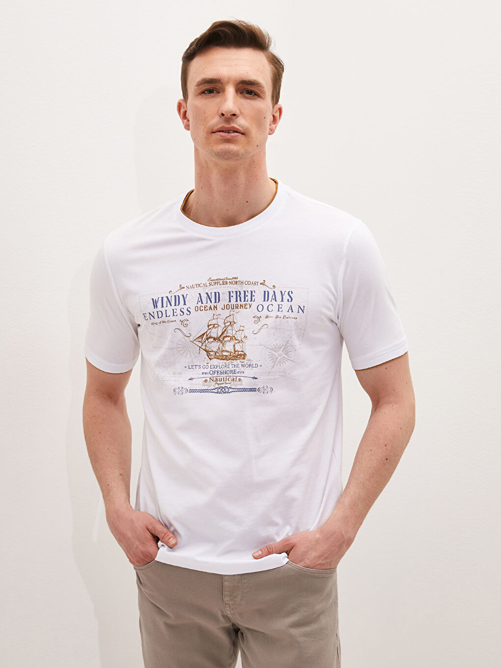 Beyaz Bisiklet Yaka Kısa Kollu Baskılı Penye Erkek Tişört-4