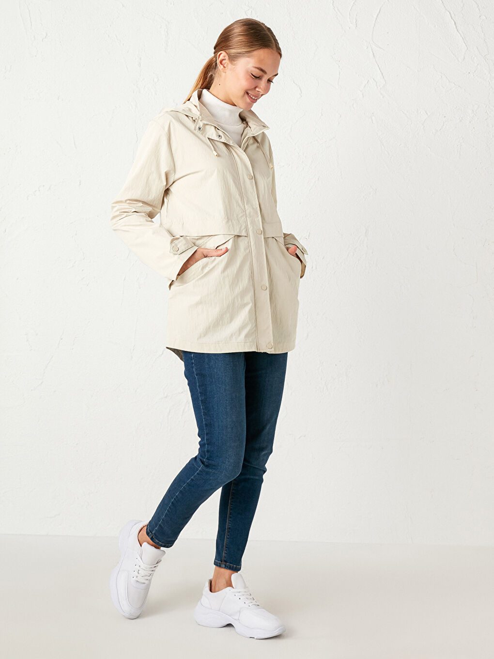 Kapüşonlu İnce Yağmurluk-4