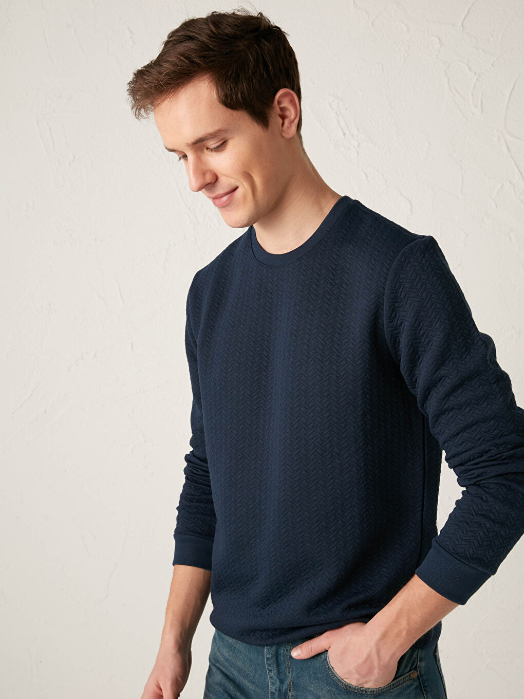 Lacivert Bisiklet Yaka Uzun Kollu Kapitoneli Erkek Sweatshirt-1