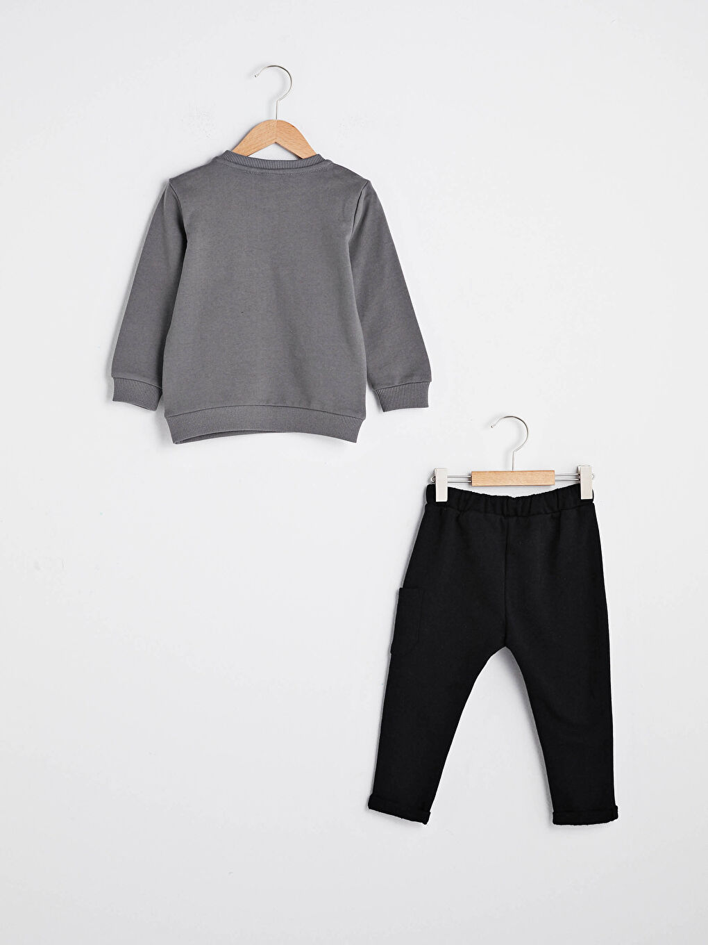 Crew Neck Long Sleeve Disney Printed Baby Boy Sweatshirt and Trousers-1