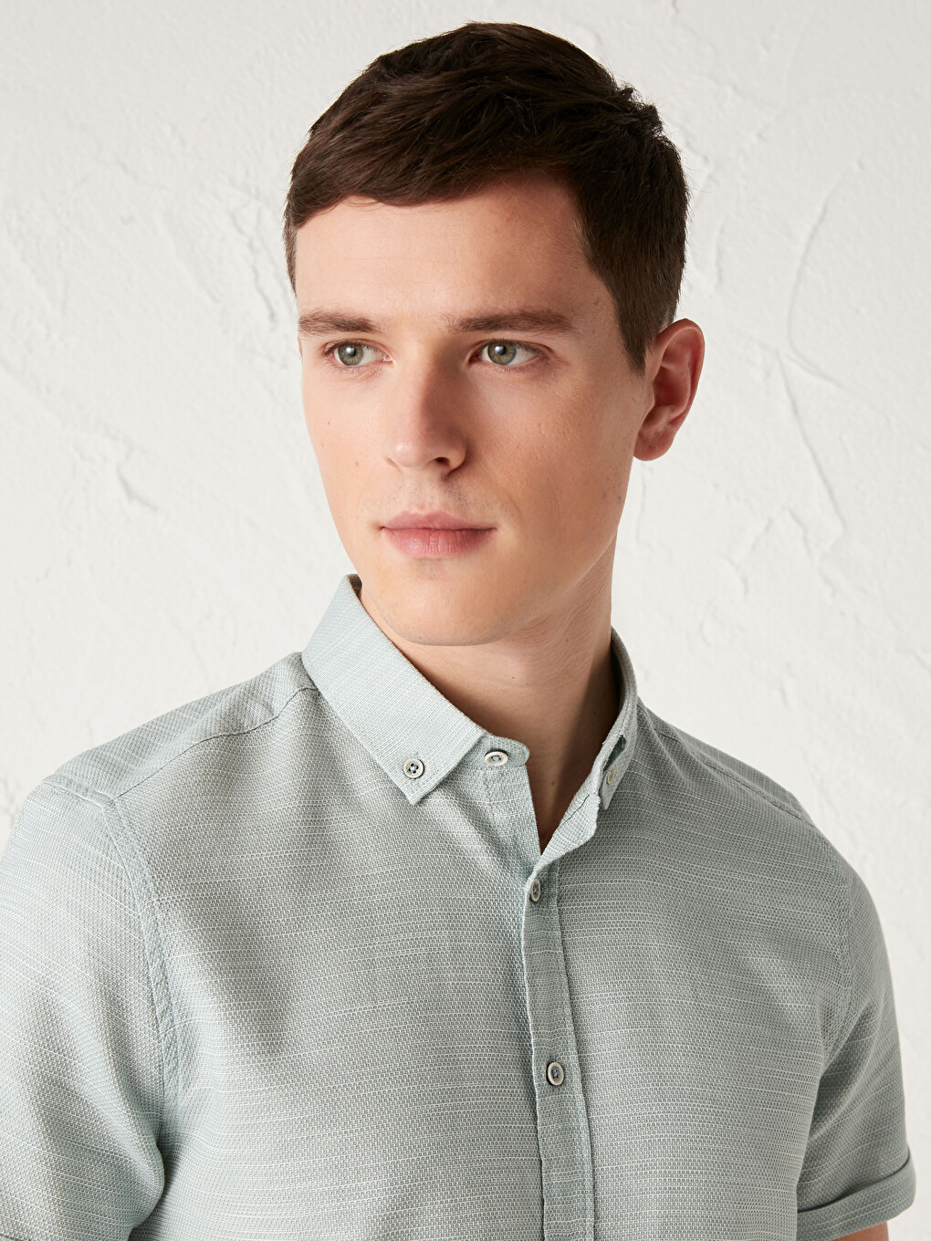 Slim Fit Short Sleeve Men's Shirt-3
