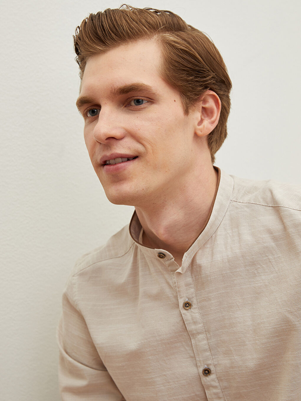 Bej Slim Fit Hakim Yaka Uzun Kollu Poplin Erkek Gömlek-3