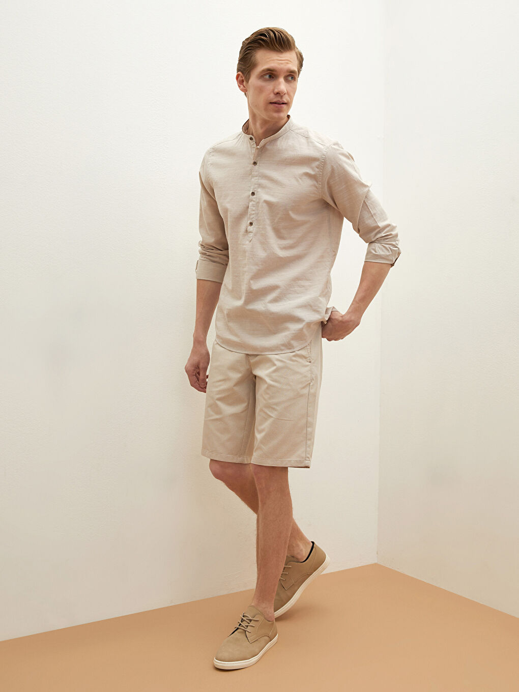 Bej Slim Fit Hakim Yaka Uzun Kollu Poplin Erkek Gömlek-4