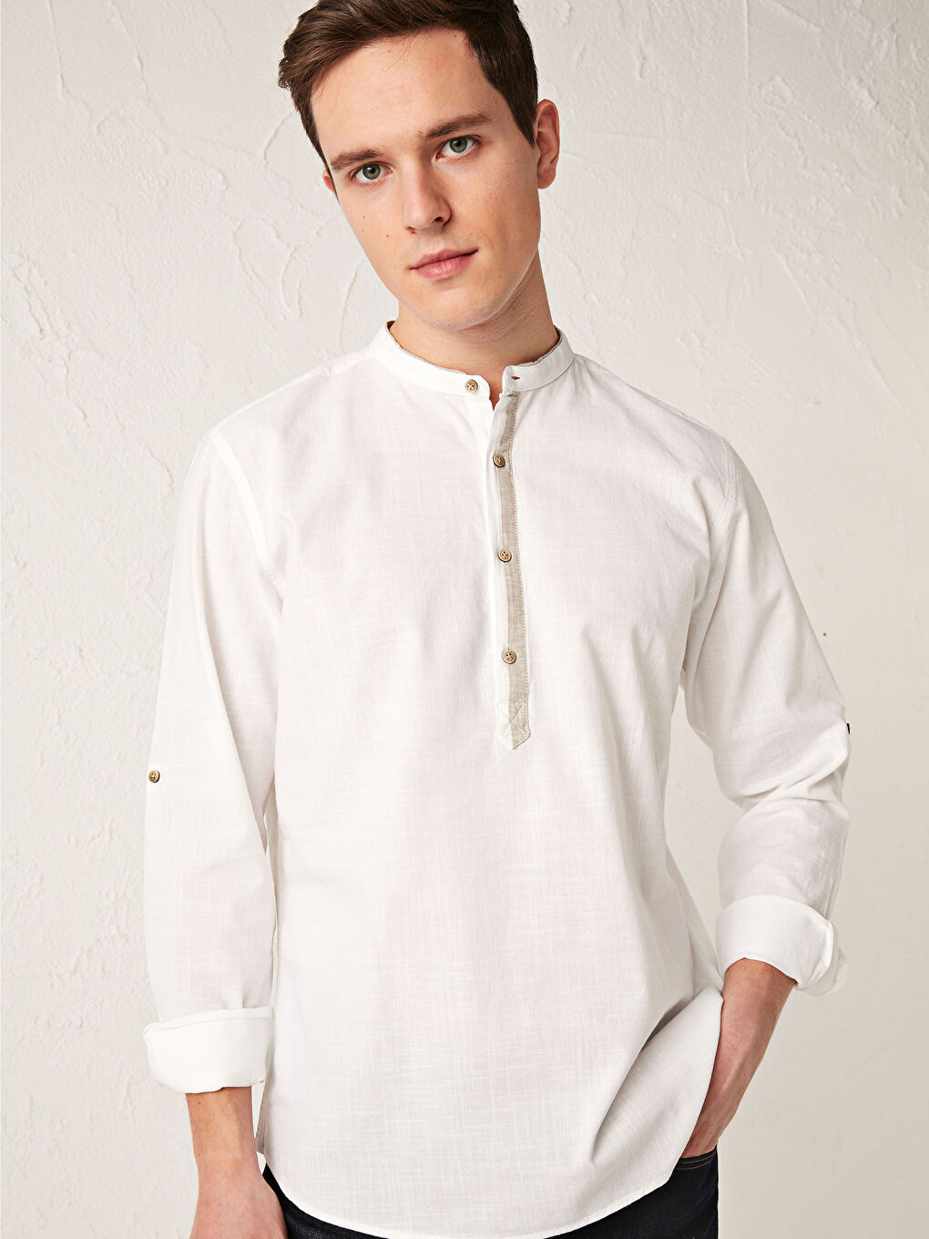 Beyaz Slim Fit Uzun Kollu Hakim Yaka Poplin Gömlek-7