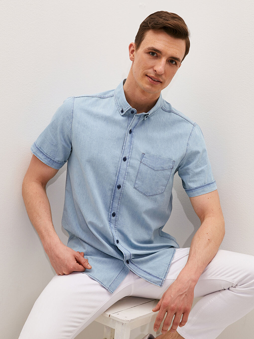Regular Fit Short Sleeve Men's Denim Shirt-1