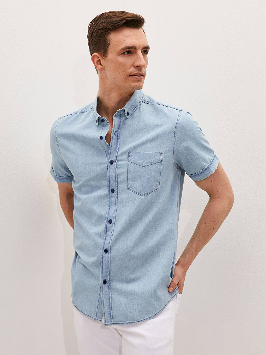 Regular Fit Short Sleeve Men's Denim Shirt-2