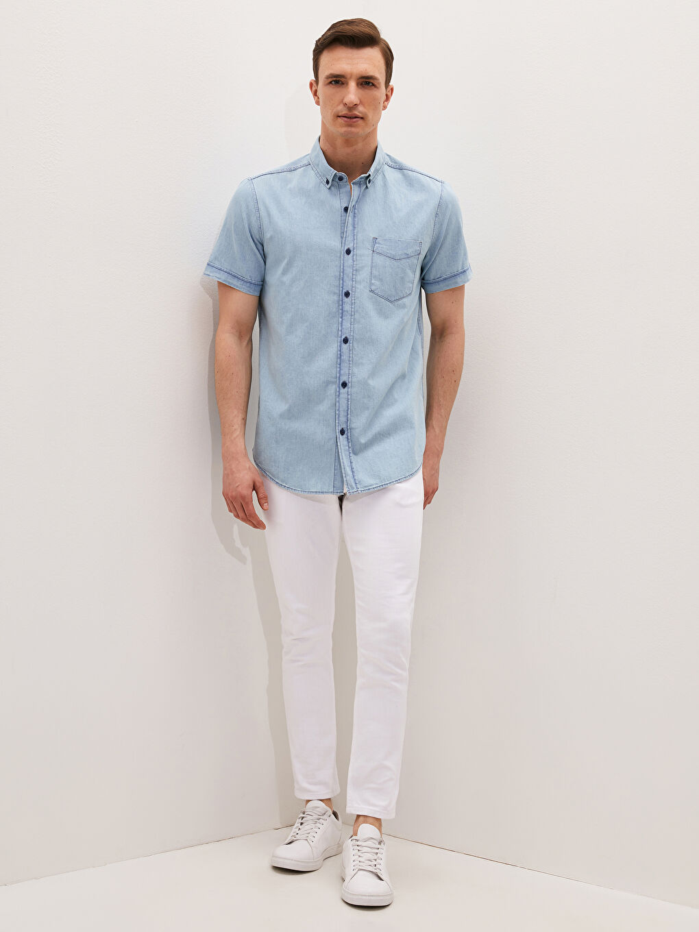 Regular Fit Short Sleeve Men's Denim Shirt-3