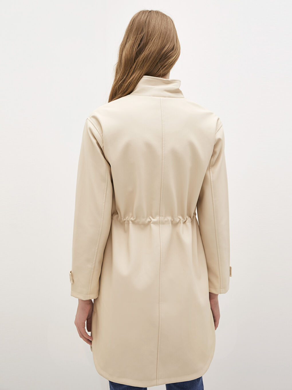 Bej Dik Yaka Düz Uzun Kollu  Kadın Deri Görünümlü Mont-4
