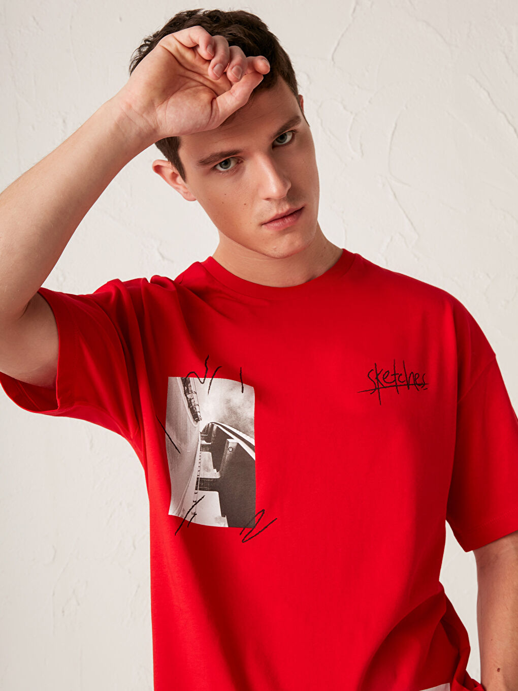 Kırmızı Oversize Bisiklet Yaka Baskılı Penye Tişört-2