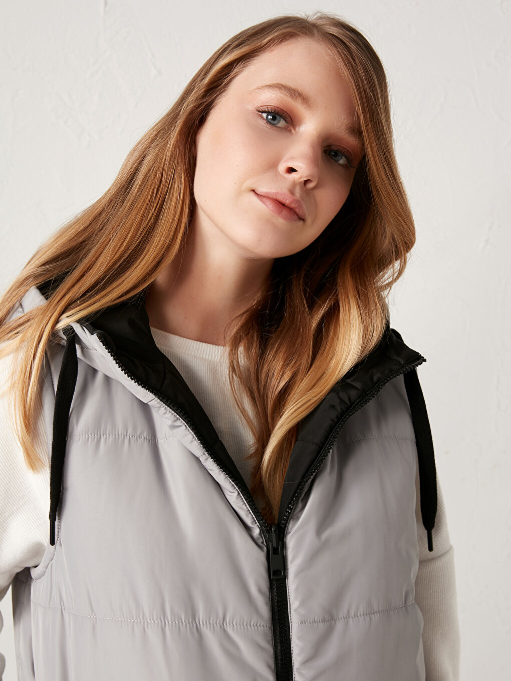 Kapüşonlu Oversize Şişme Yelek-3