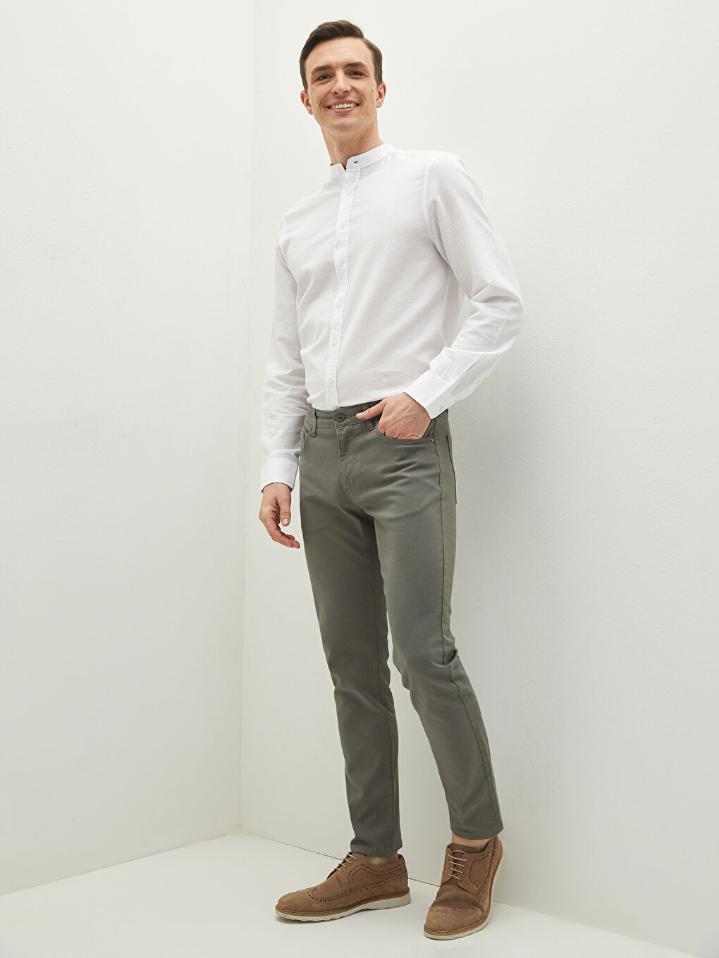 Gri Dar Kalıp Gabardin Erkek Chino Pantolon-1