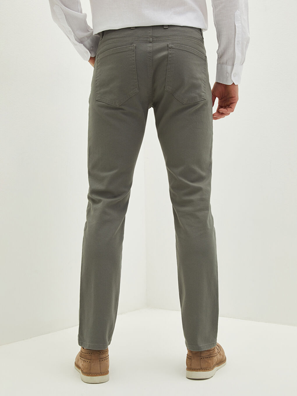 Gri Dar Kalıp Gabardin Erkek Chino Pantolon-4