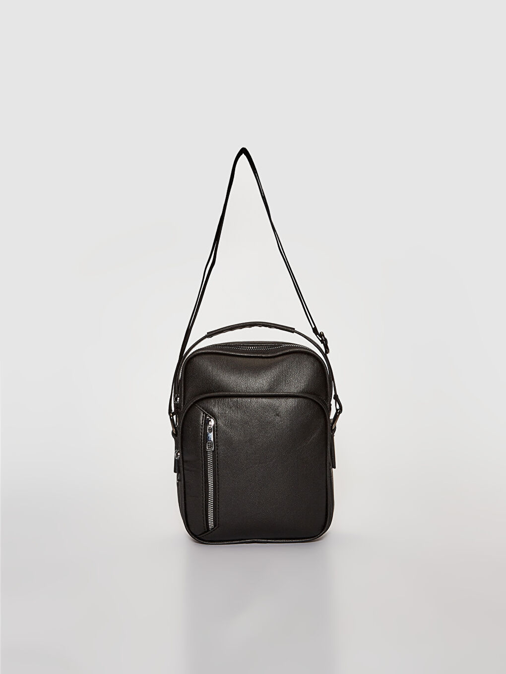 Siyah El ve Omuz Çantası