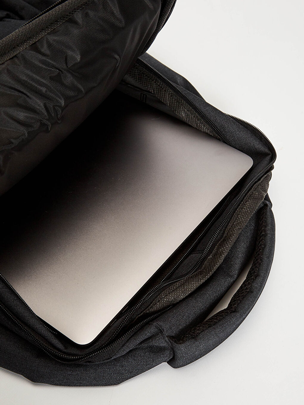 حقيبة ظهر للكمبيوتر المحمول-6