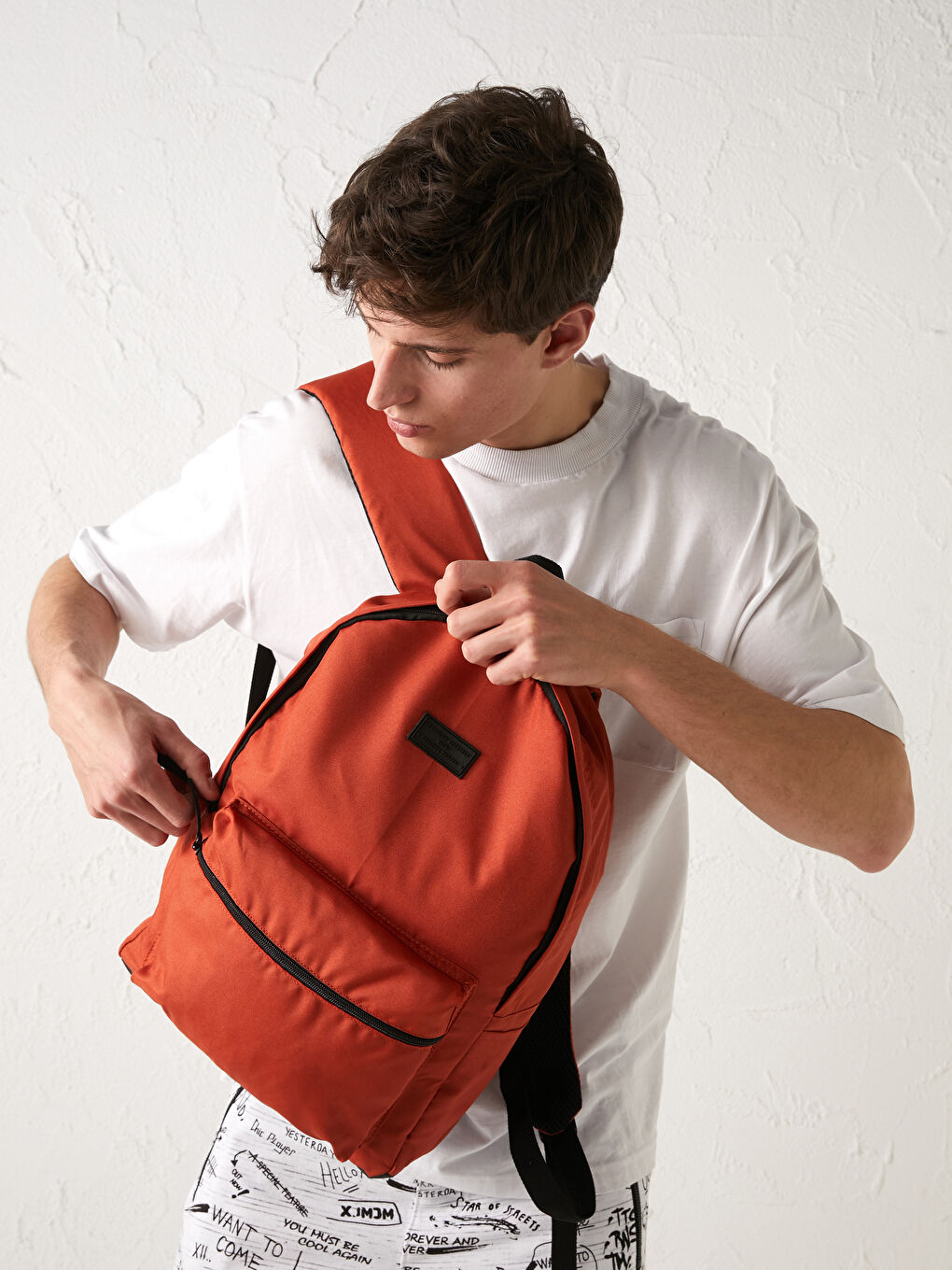 Etiket Baskılı Erkek Sırt Çantası-3