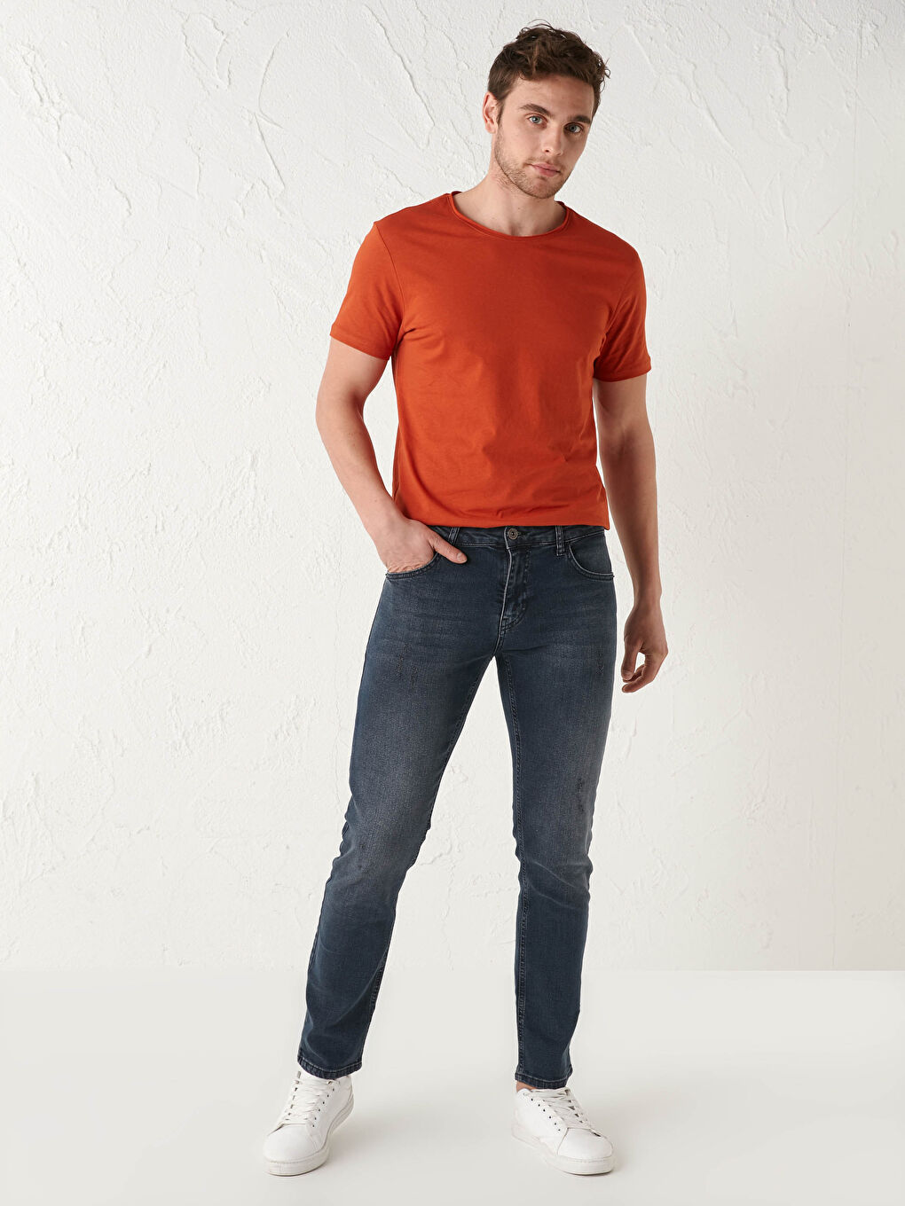 Turuncu Bisiklet Yaka Kısa Kollu Basic Penye Erkek Tişört-4