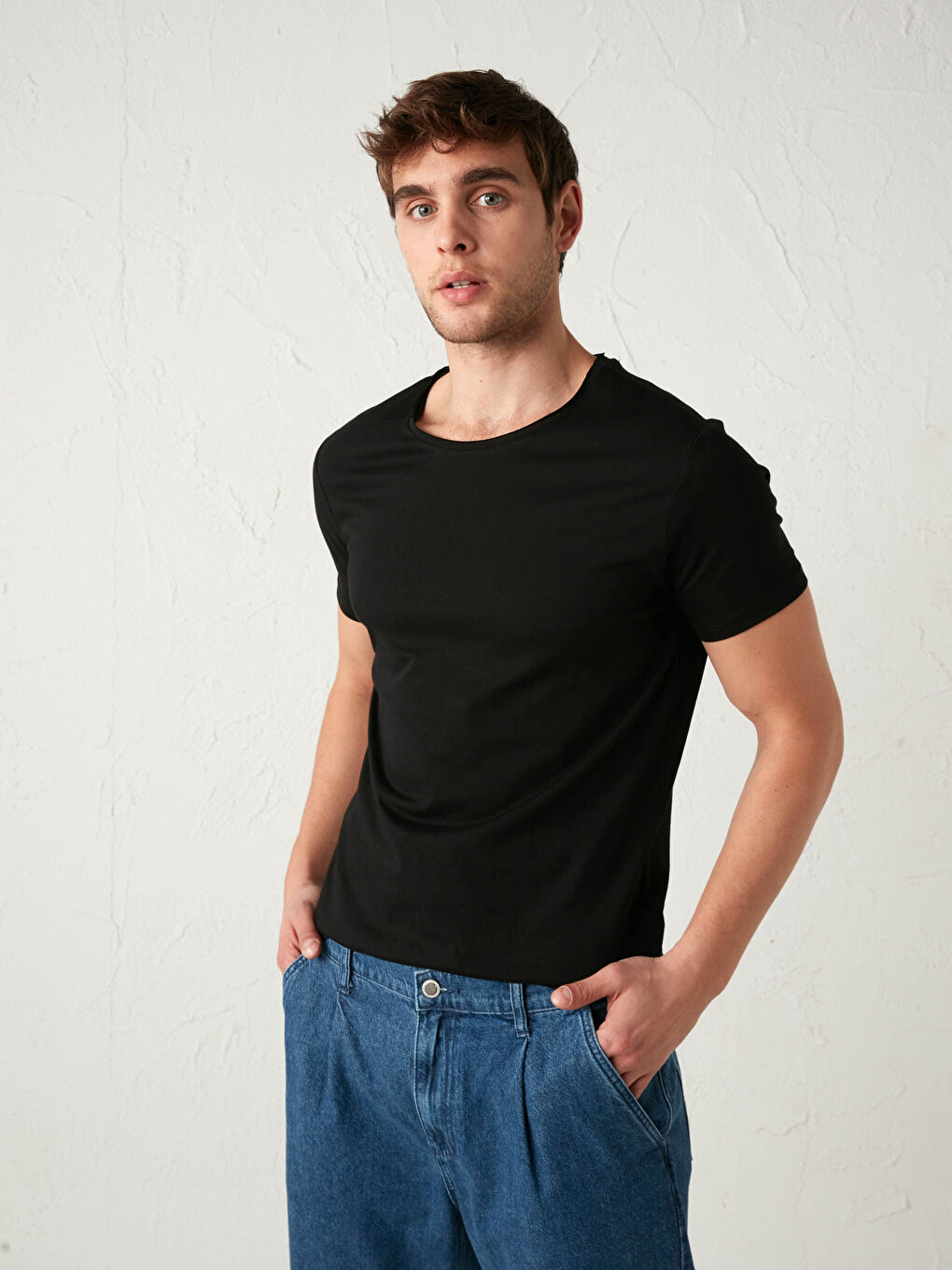 Crew Neck Short Sleeve Basic Cotton T-Shirt-3