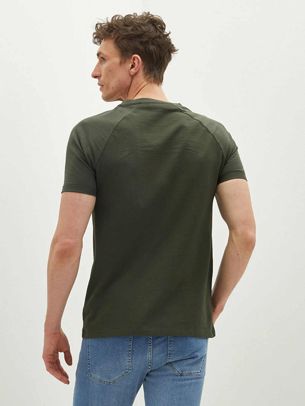 Haki Bisiklet Yaka Kısa Kollu Basic Penye Erkek Tişört-3