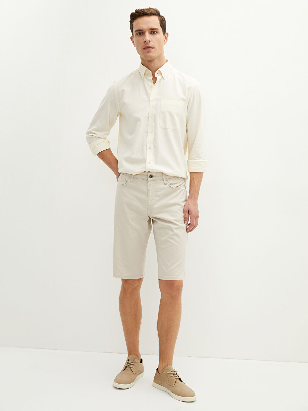 Bej Regular Fit Gabardin Erkek Şort-1