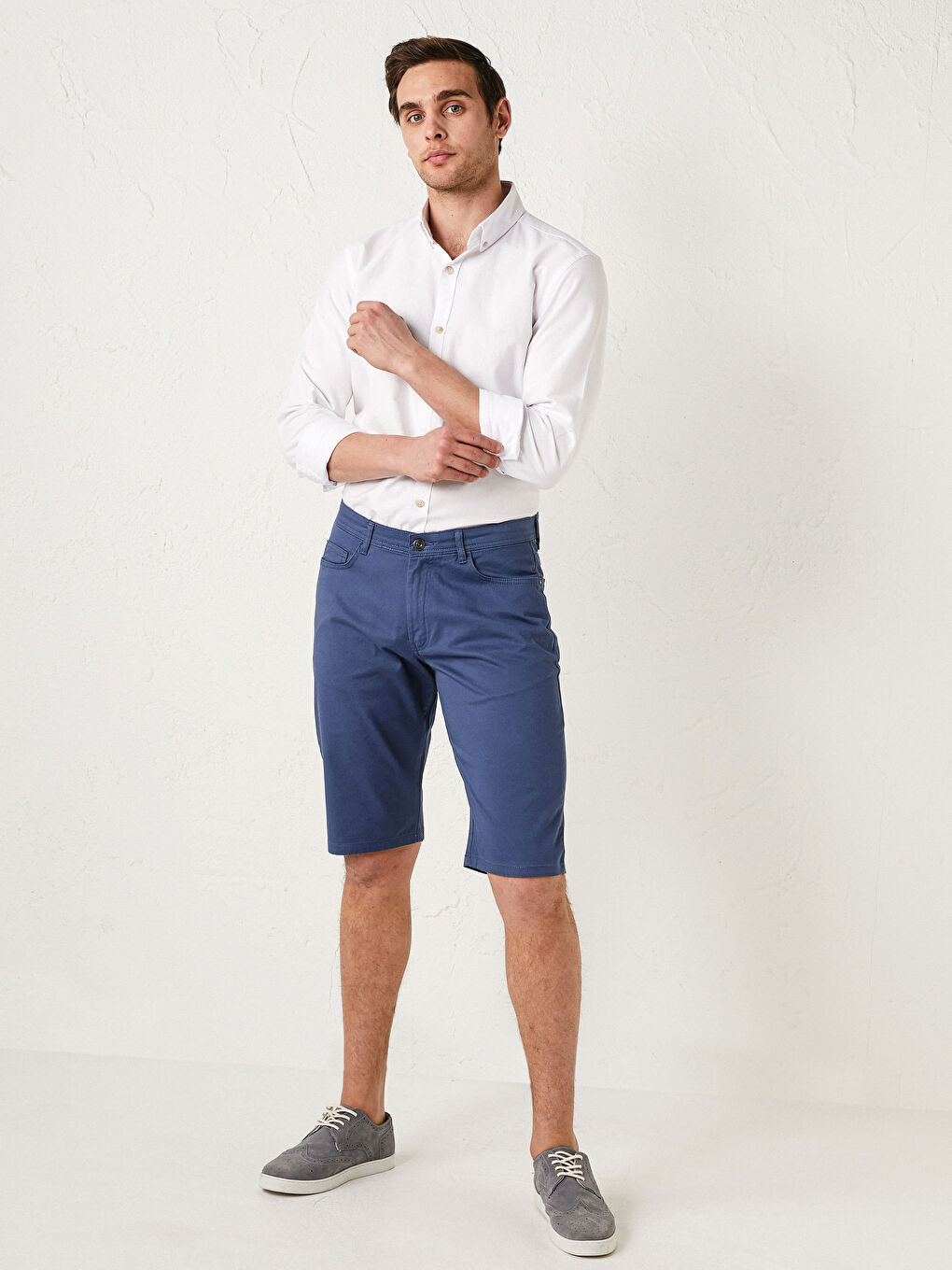 Shorts pour Hommes en Gabardine à Coupe Régulière-1