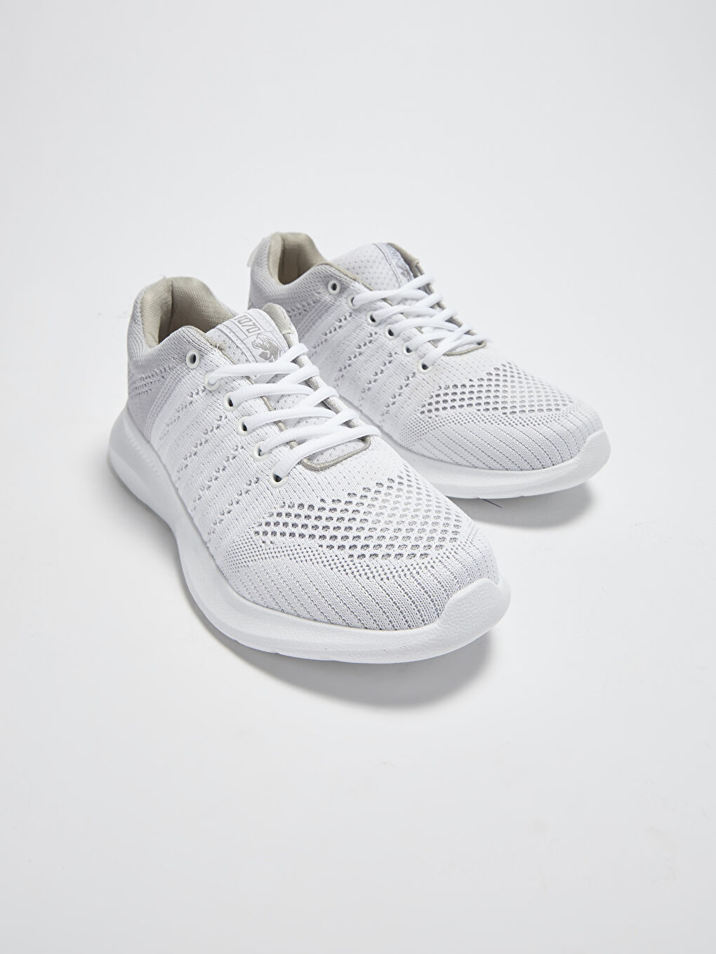 Beyaz Bağcıklı Erkek Aktif Spor Ayakkabı-2