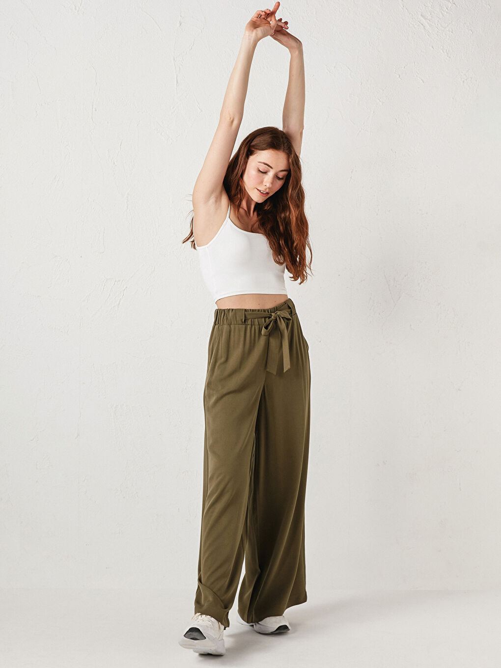 Брюки из вискозы с эластичной талией и завязками для женщин-2