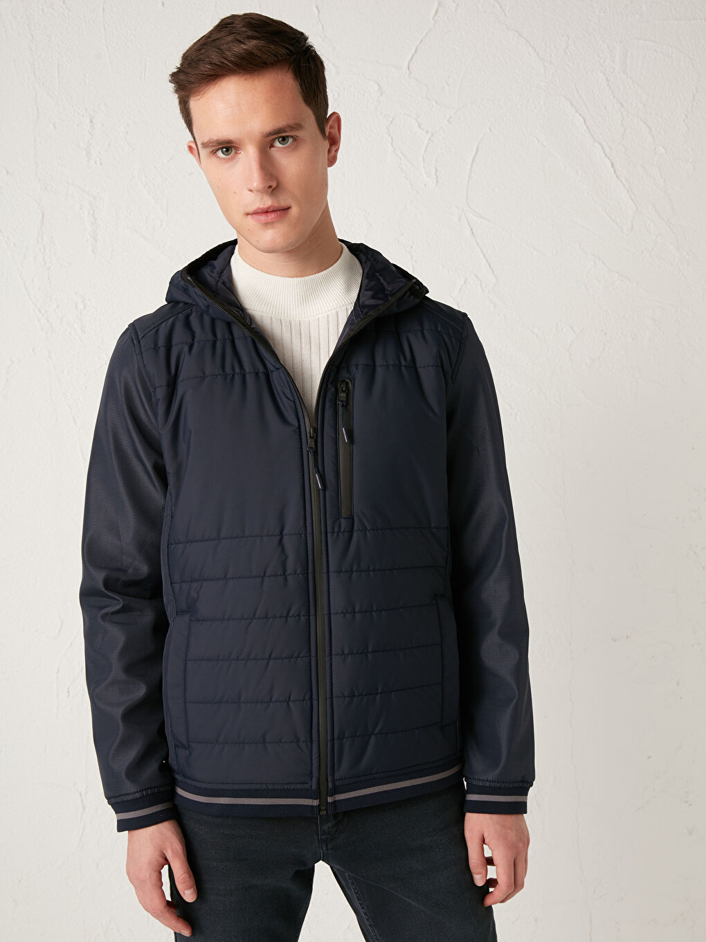 Kapüşonlu Kapitone Erkek Yağmurluk-1