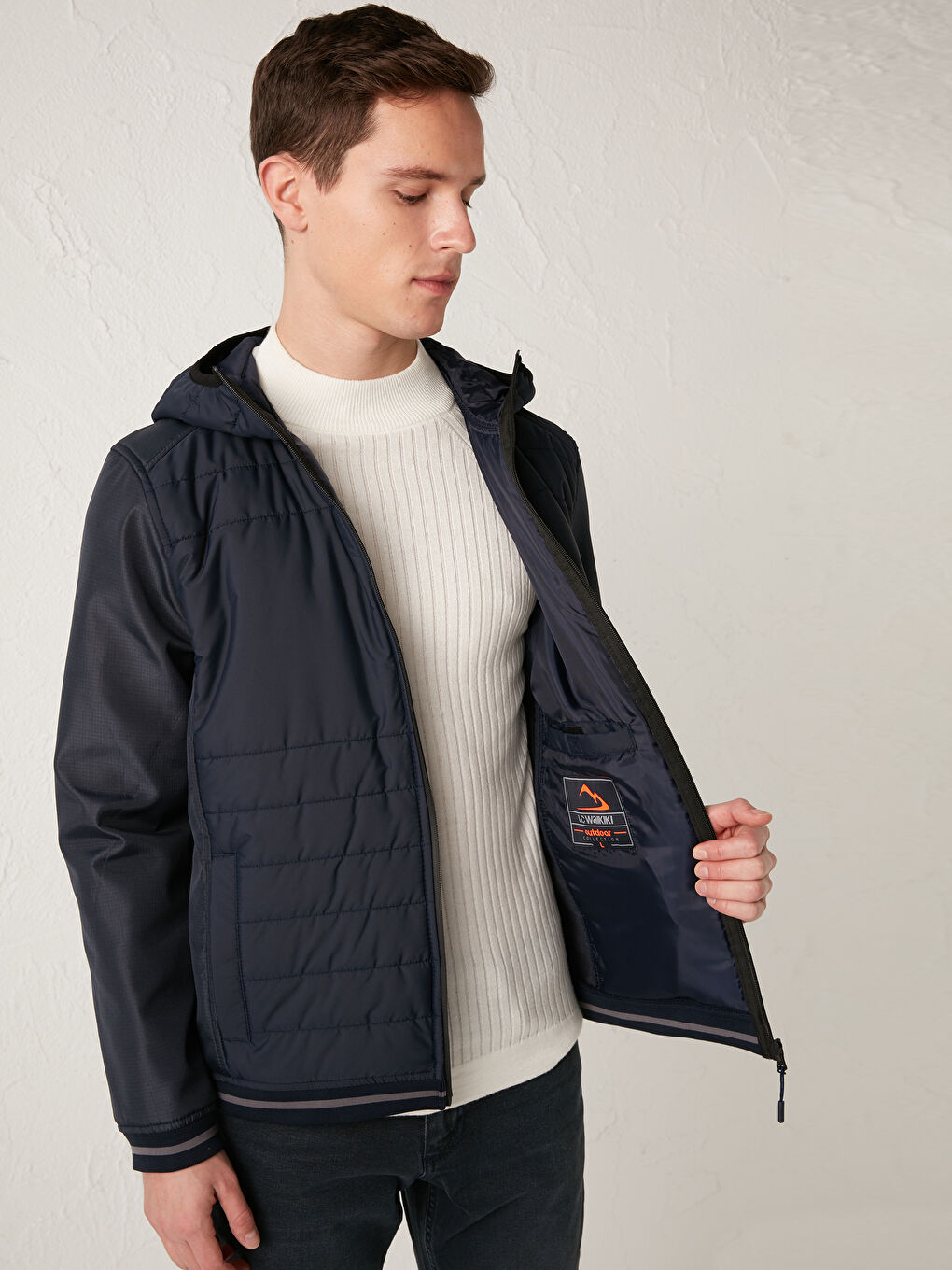 Kapüşonlu Kapitone Erkek Yağmurluk-8