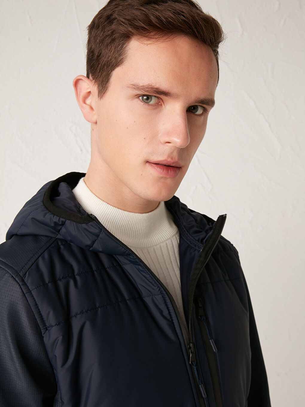 Kapüşonlu Kapitone Erkek Yağmurluk-10