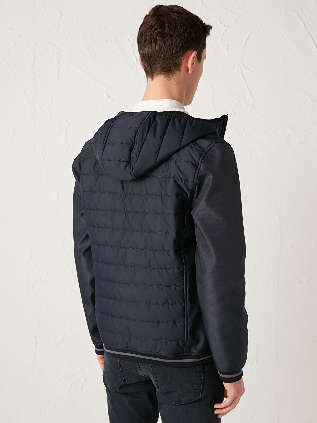 Kapüşonlu Kapitone Erkek Yağmurluk-11