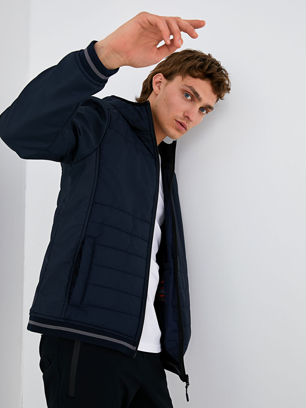 Kapüşonlu Kapitone Erkek Yağmurluk-2