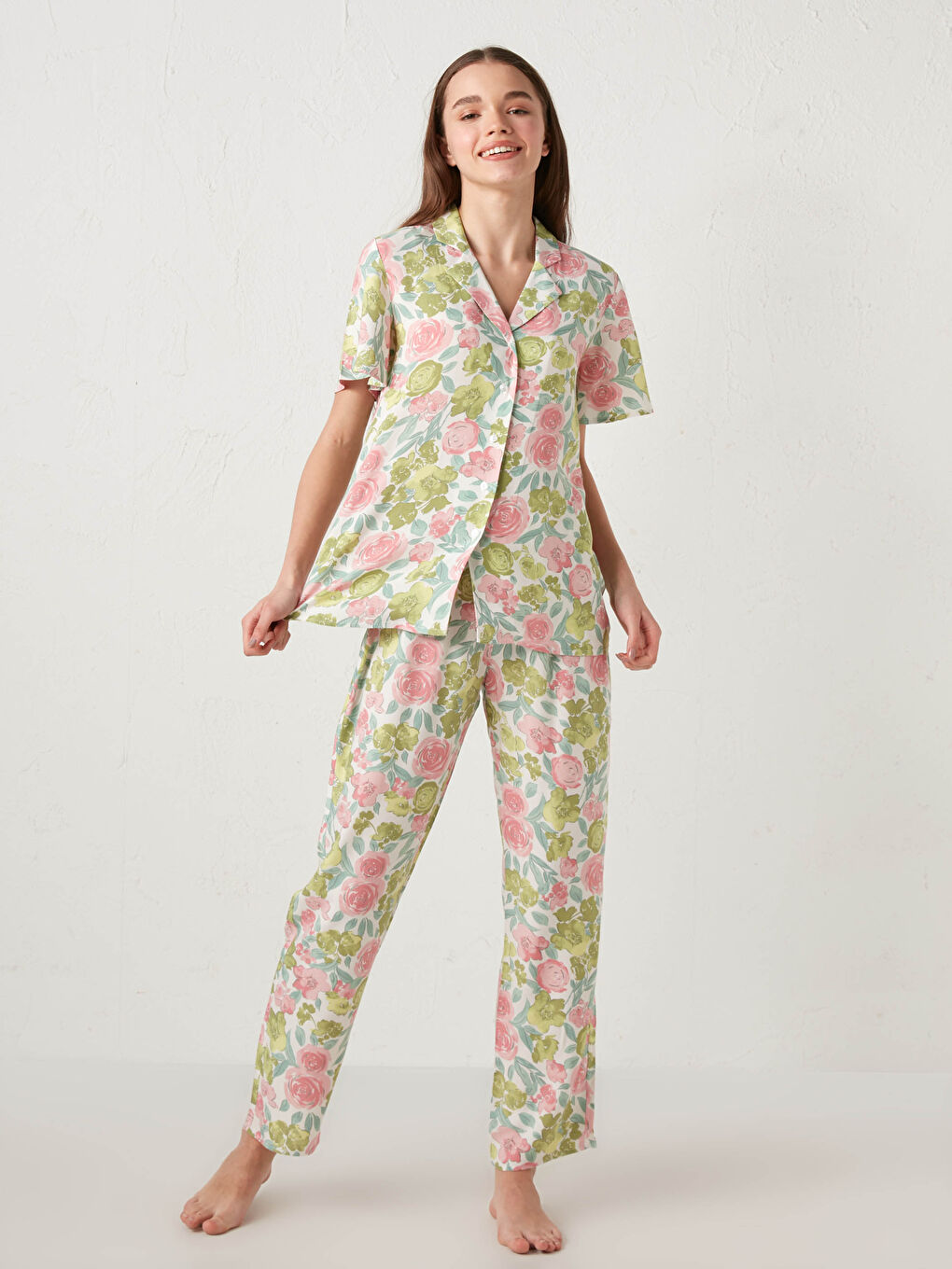 Hemdkragen Blumig Bedruckt Kurzarm Viskose Frauen Pyjama-Set