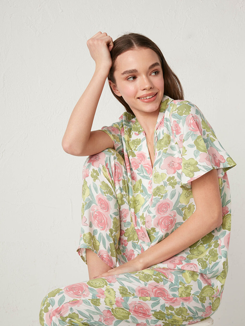 Hemdkragen Blumig Bedruckt Kurzarm Viskose Frauen Pyjama-Set-2