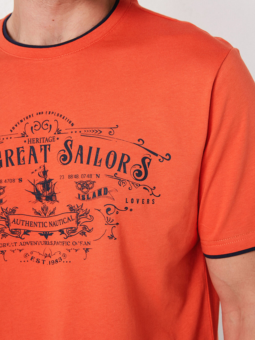 Tシャツ・カットソー Classic T-Shirt 692972_0101_psfront1.jpg?v=