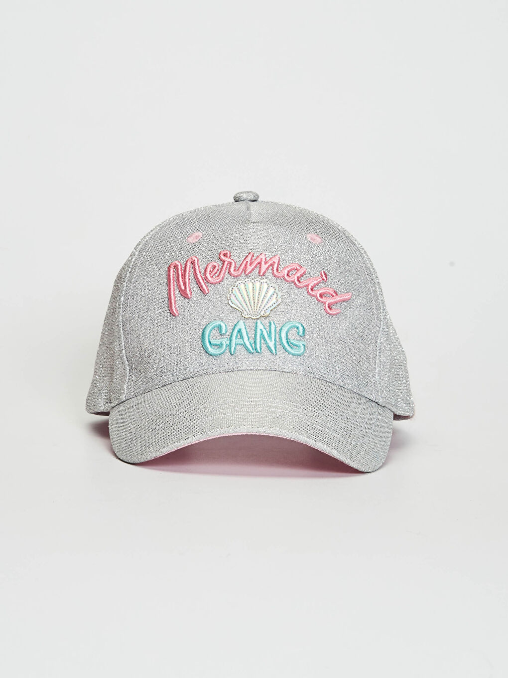 قبعة مطبوعة بشعار للبنات-1