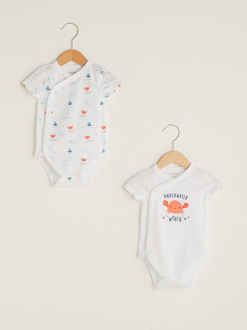 Beyaz Zarf Yaka Kısa Kollu Baskılı Pamuklu Erkek Bebek Çıtçıtlı Body 2'li