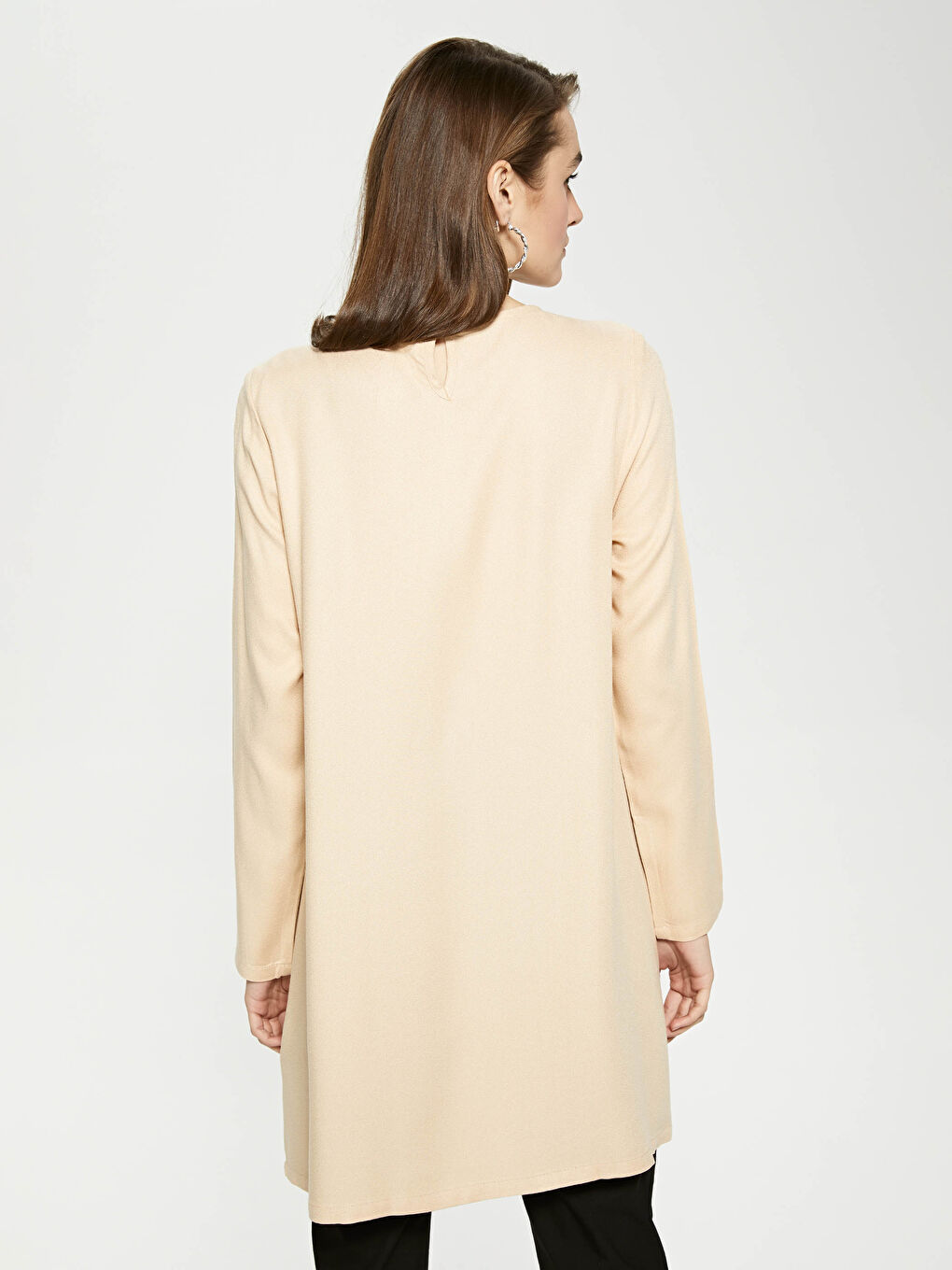 سترة حمل كم طويل شيفون ياقة دائرية بنقشة ترتر-4