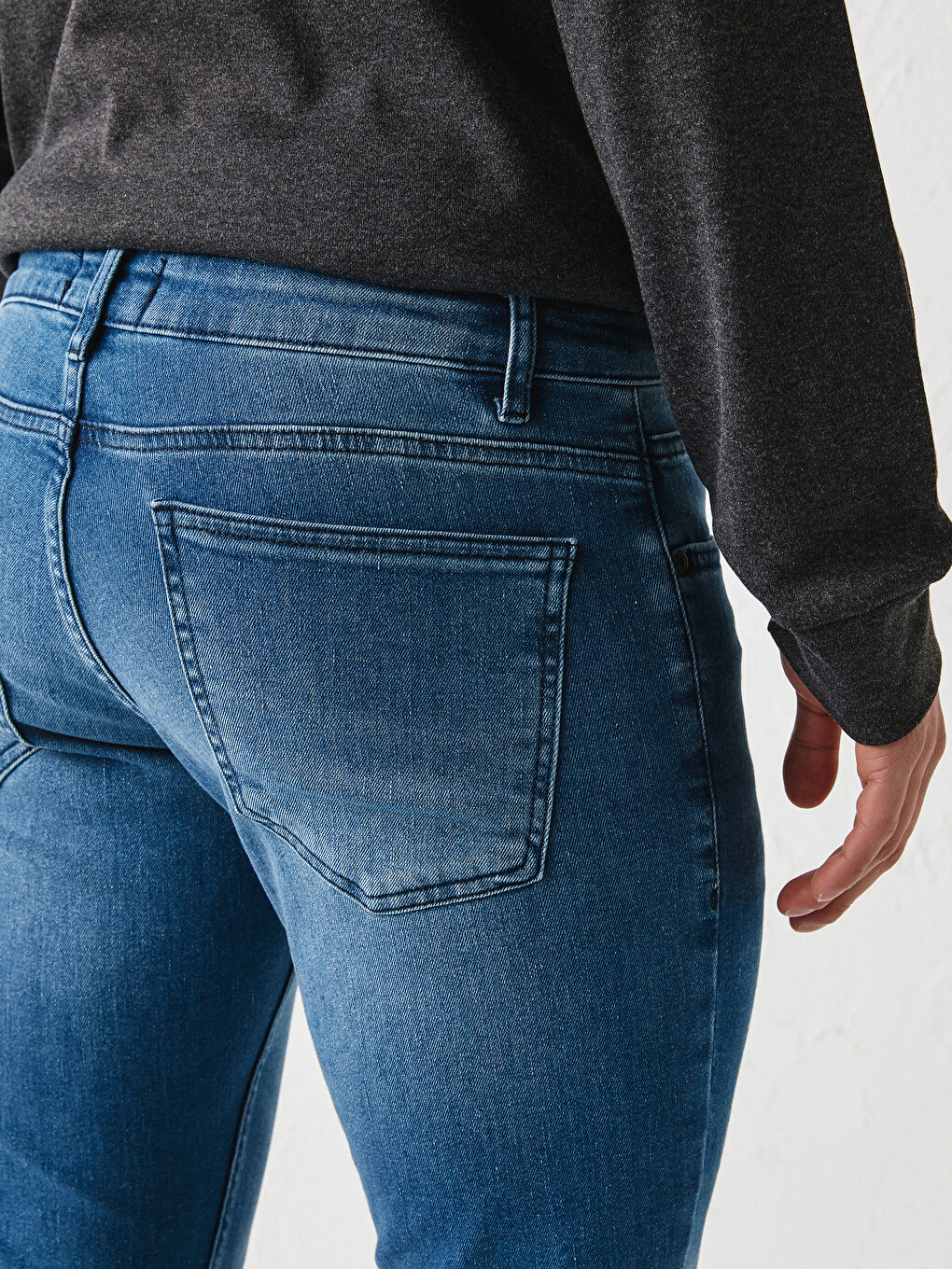 750 Slim Fit Men's Jeans-4