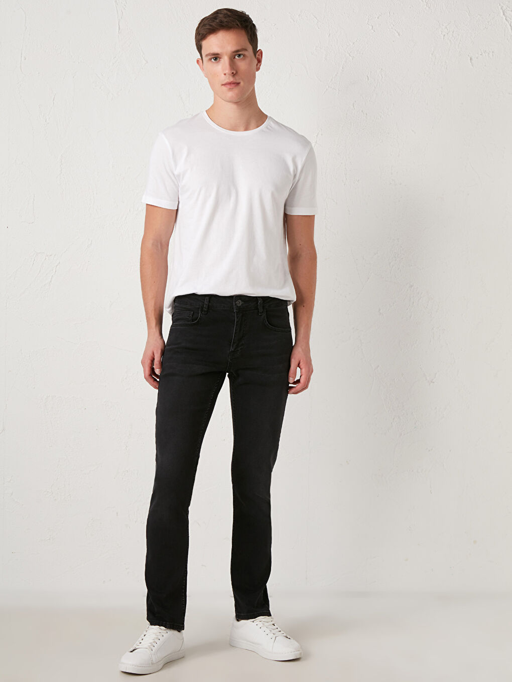 750 Slim Fit Jeans