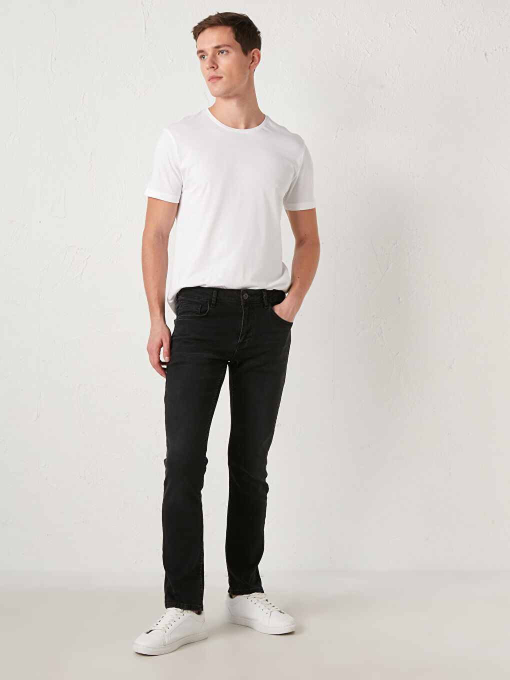 750 Slim Fit Jeans-1