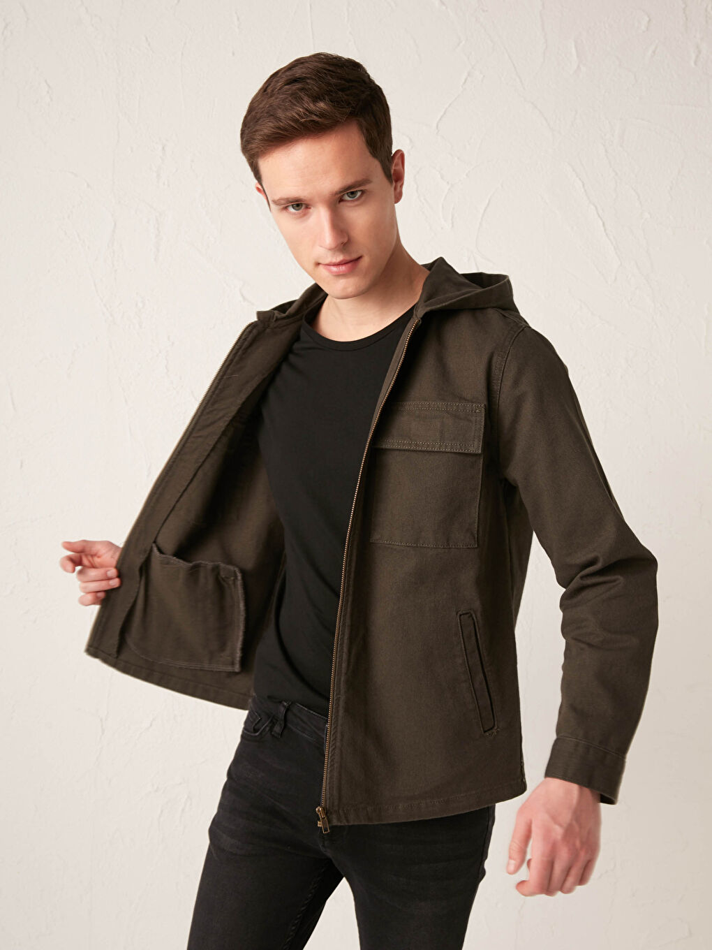 جاكيت جينز رجالي بقصة عادية