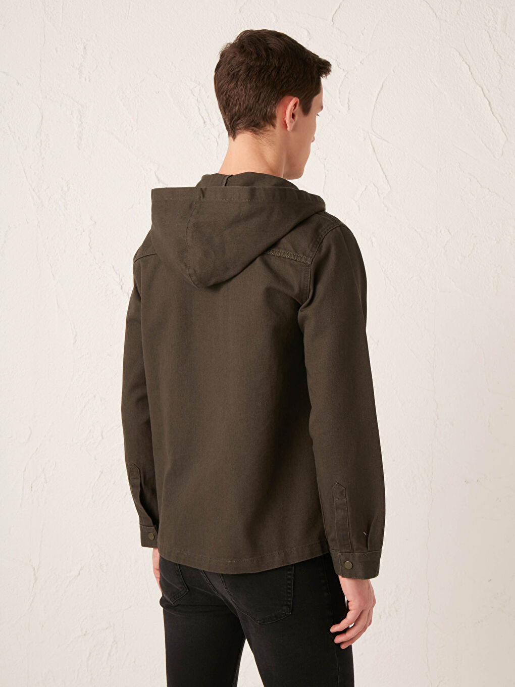 جاكيت جينز رجالي بقصة عادية-4