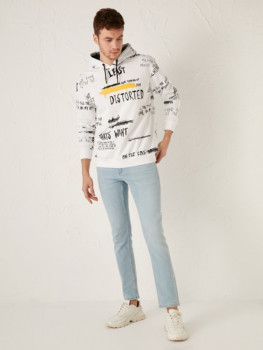 Beyaz Uzun Kollu Baskılı Kalın Erkek Hoodie-2