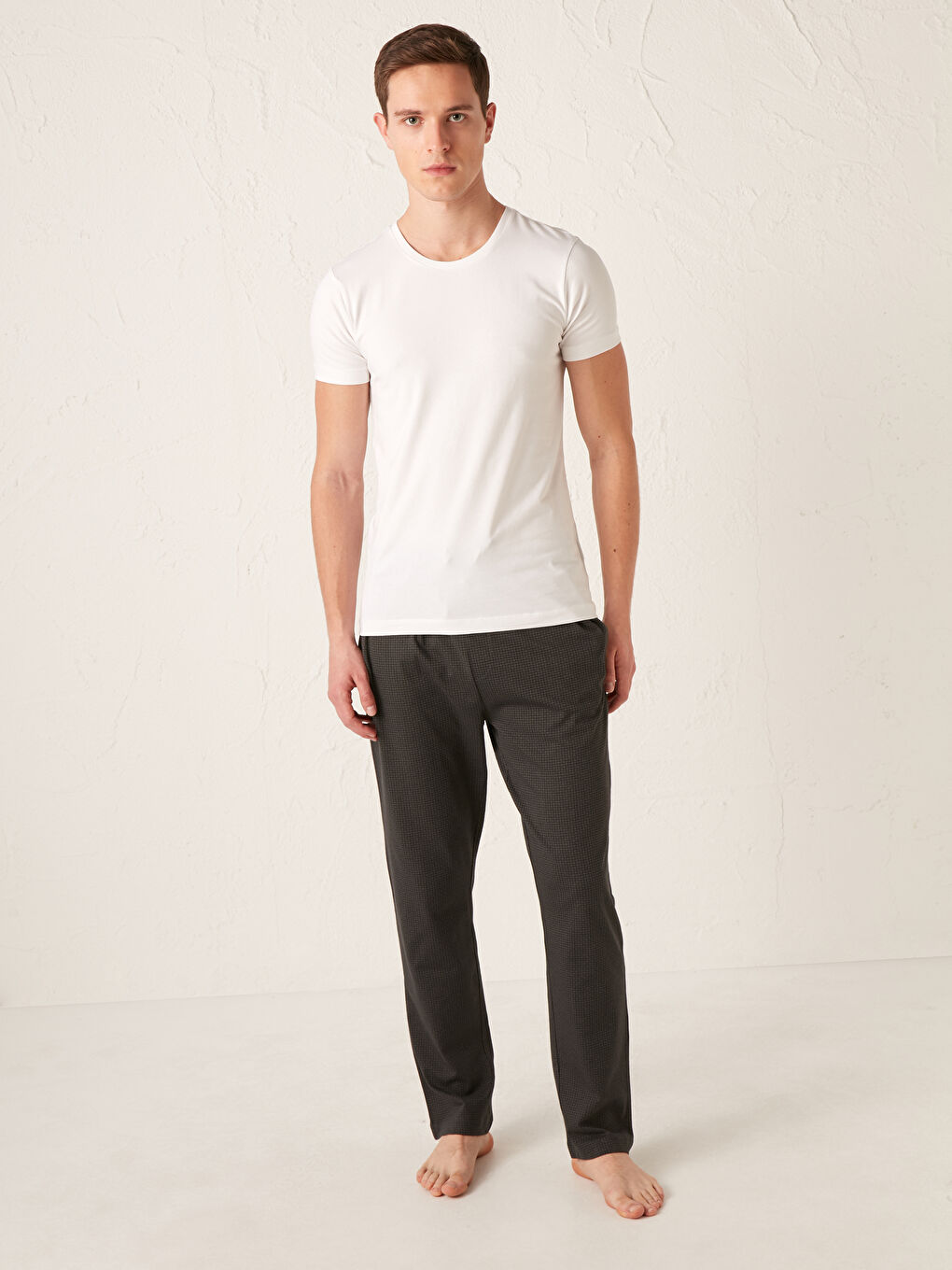 Beyaz Bisiklet Yaka Kısa Kollu Atlet-3