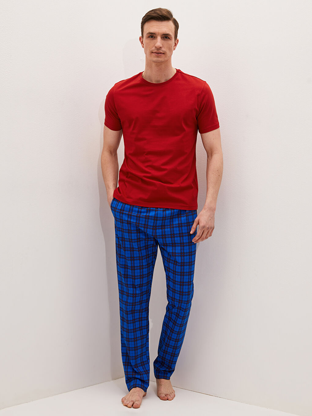 Regular Fit Plaid Men's Pyjama Set-1