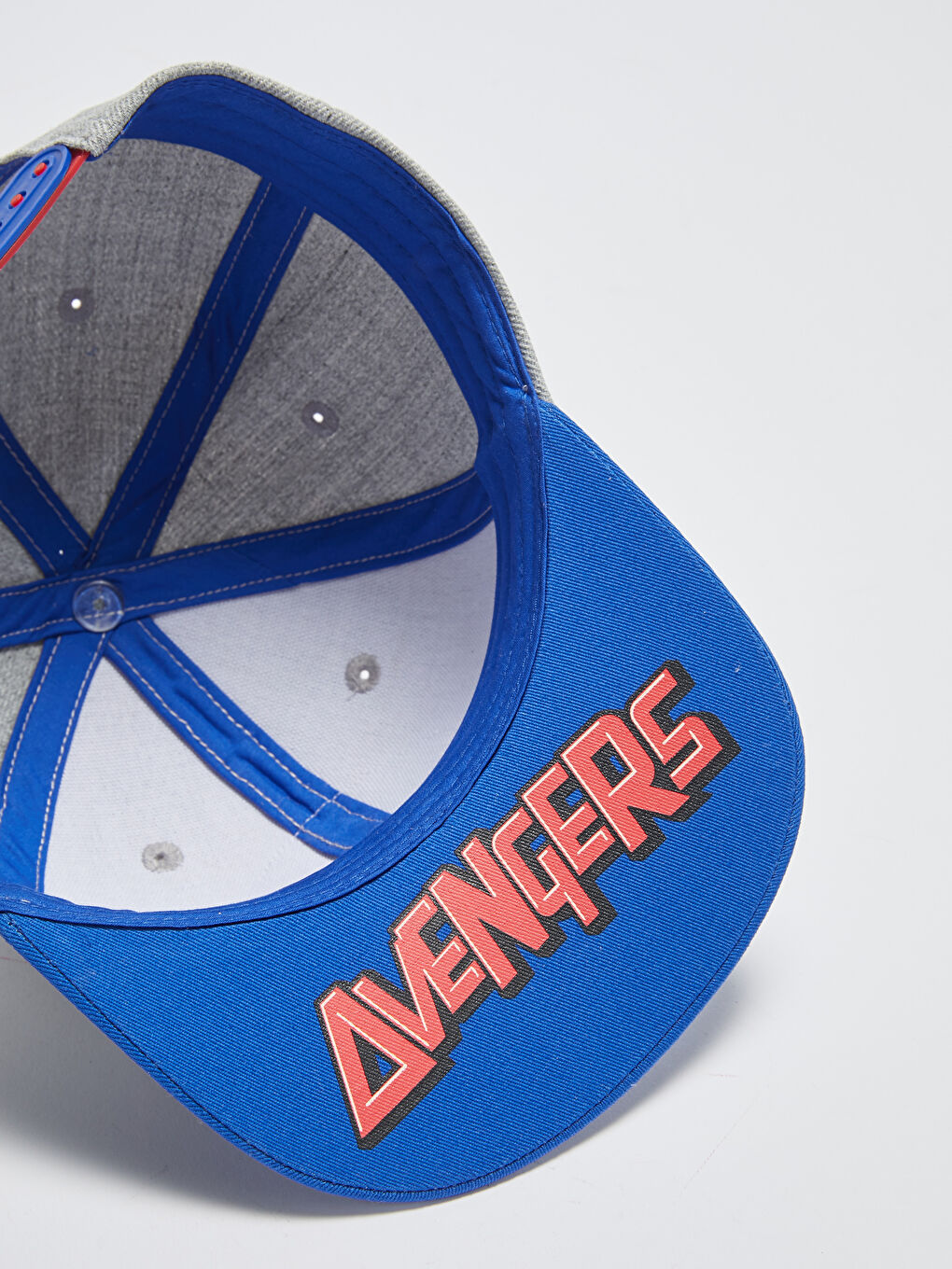 LCW ACCESSORIES Boy's Double-sided Sequined Avengers Emblem Hat -S14919Z4-D4M